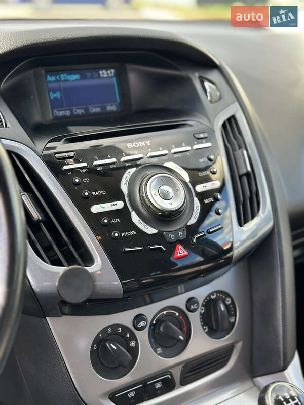 Универсал Ford Focus 2011 в Богуславе фото 27 Универсал Ford Focus 2011 в Богуславе