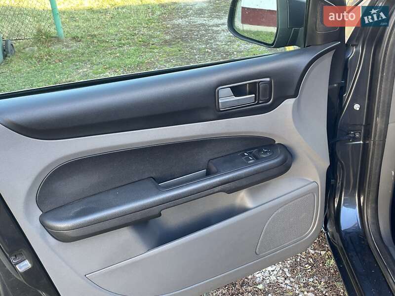 Універсал Ford Focus 2009 в Яремчі