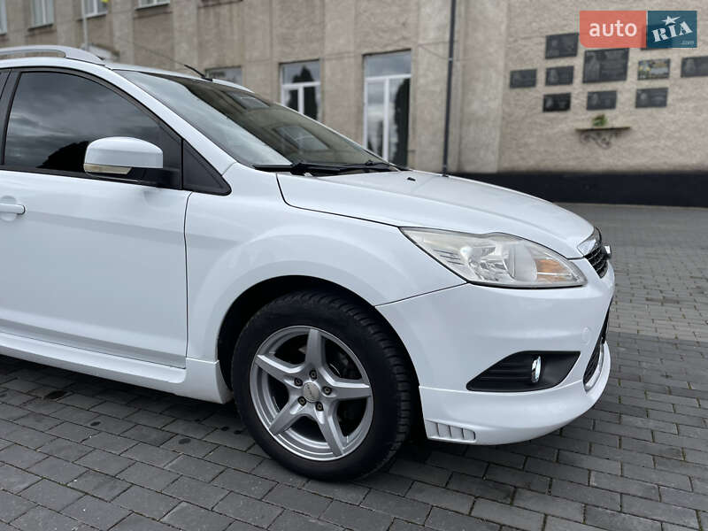Універсал Ford Focus 2009 в Вишнівці