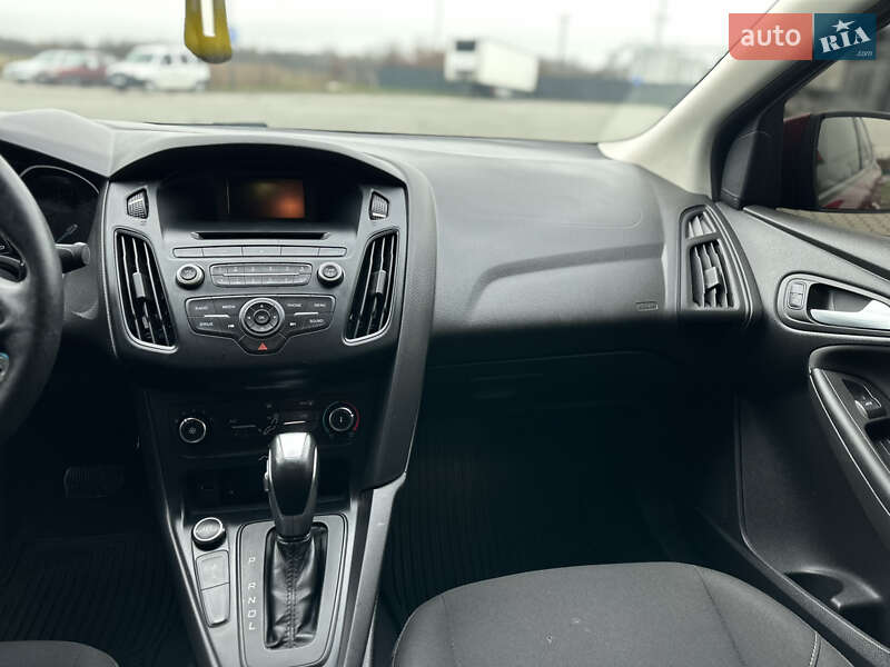 Седан Ford Focus 2016 в Коломиї