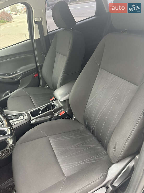 Хэтчбек Ford Focus 2016 в Киеве фото 20 Хэтчбек Ford Focus 2016 в Киеве