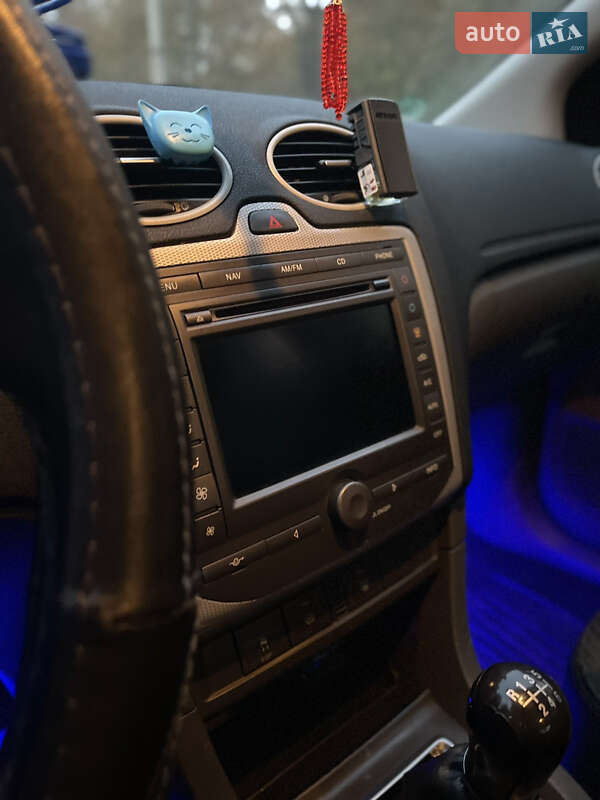 Хэтчбек Ford Focus 2004 в Луцке фото 4 Хэтчбек Ford Focus 2004 в Луцке