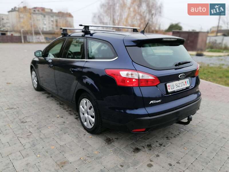 Универсал Ford Focus 2012 в Ровно фото Универсал Ford Focus 2012 в Ровно