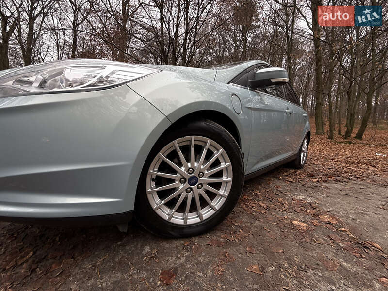 Хэтчбек Ford Focus 2013 в Львове