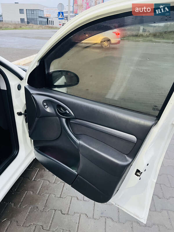 Универсал Ford Focus 2003 в Одессе фото 10 Универсал Ford Focus 2003 в Одессе