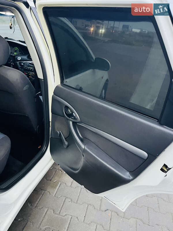 Универсал Ford Focus 2003 в Одессе фото 14 Универсал Ford Focus 2003 в Одессе