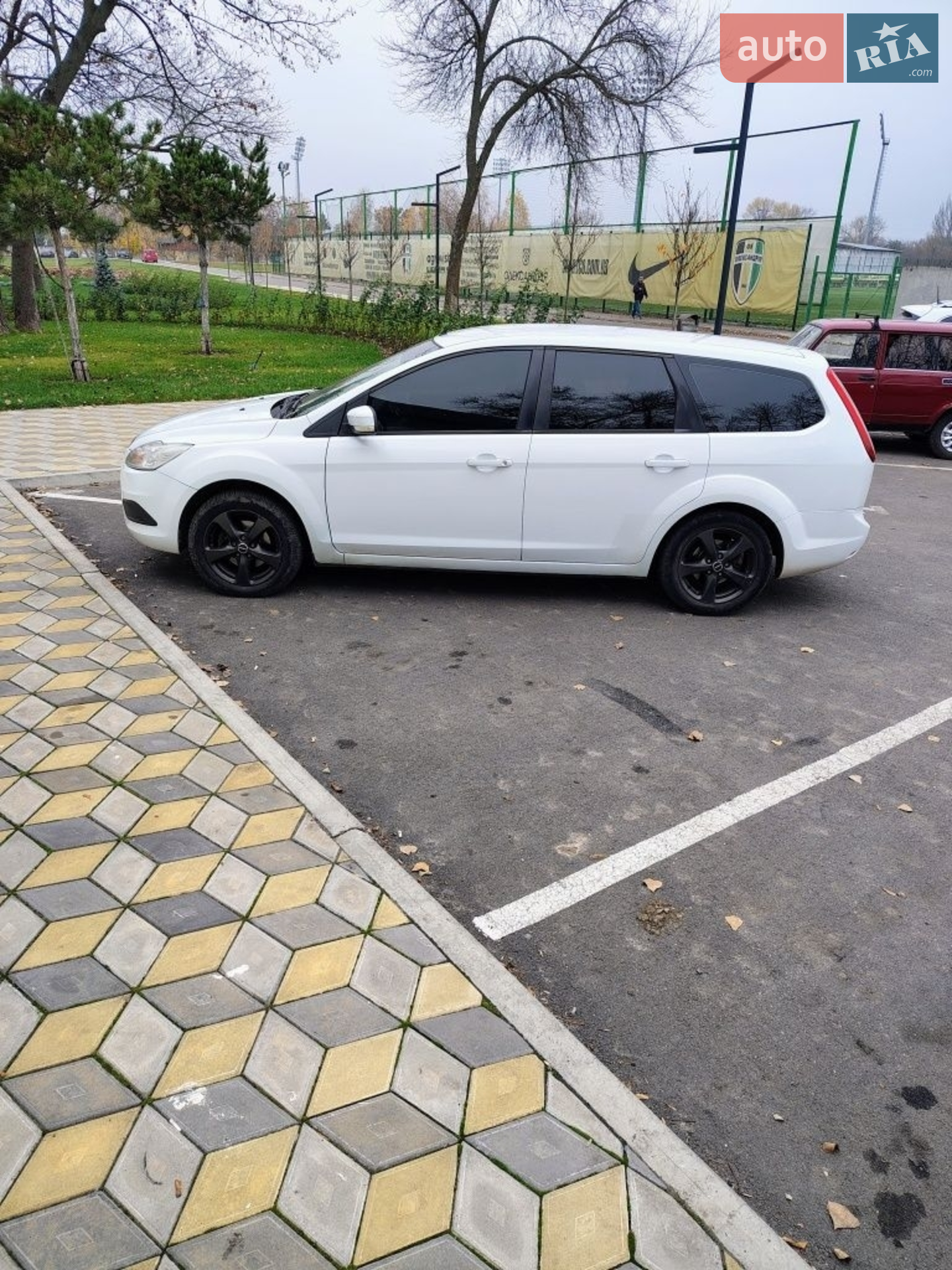 2010 Ford Focus - мініатюра 4
