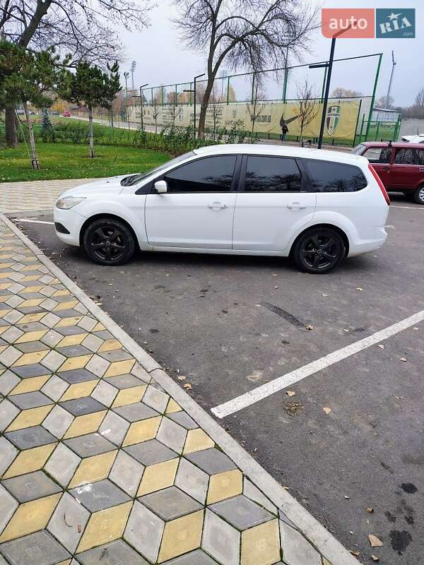 Універсал Ford Focus 2010 в Олександрії фото 3 Універсал Ford Focus 2010 в Олександрії