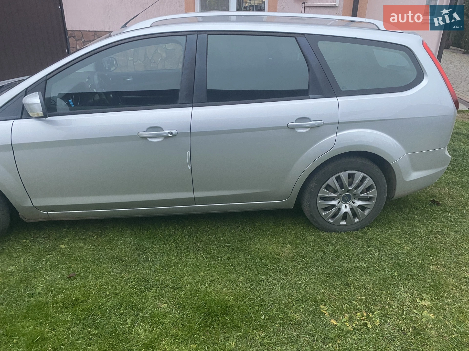 2010 Ford Focus - мініатюра 6