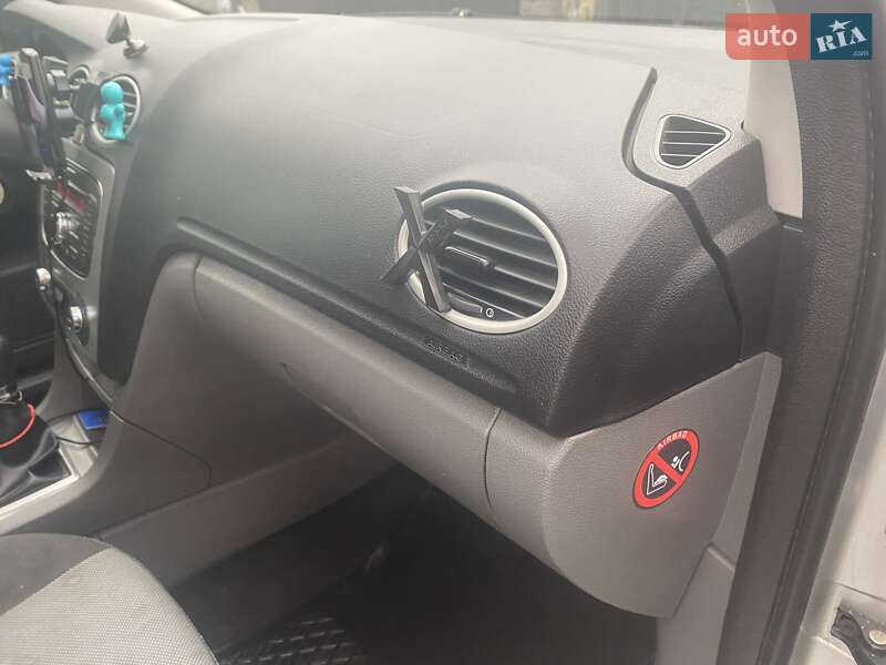 Универсал Ford Focus 2010 в Новом Ярычеве