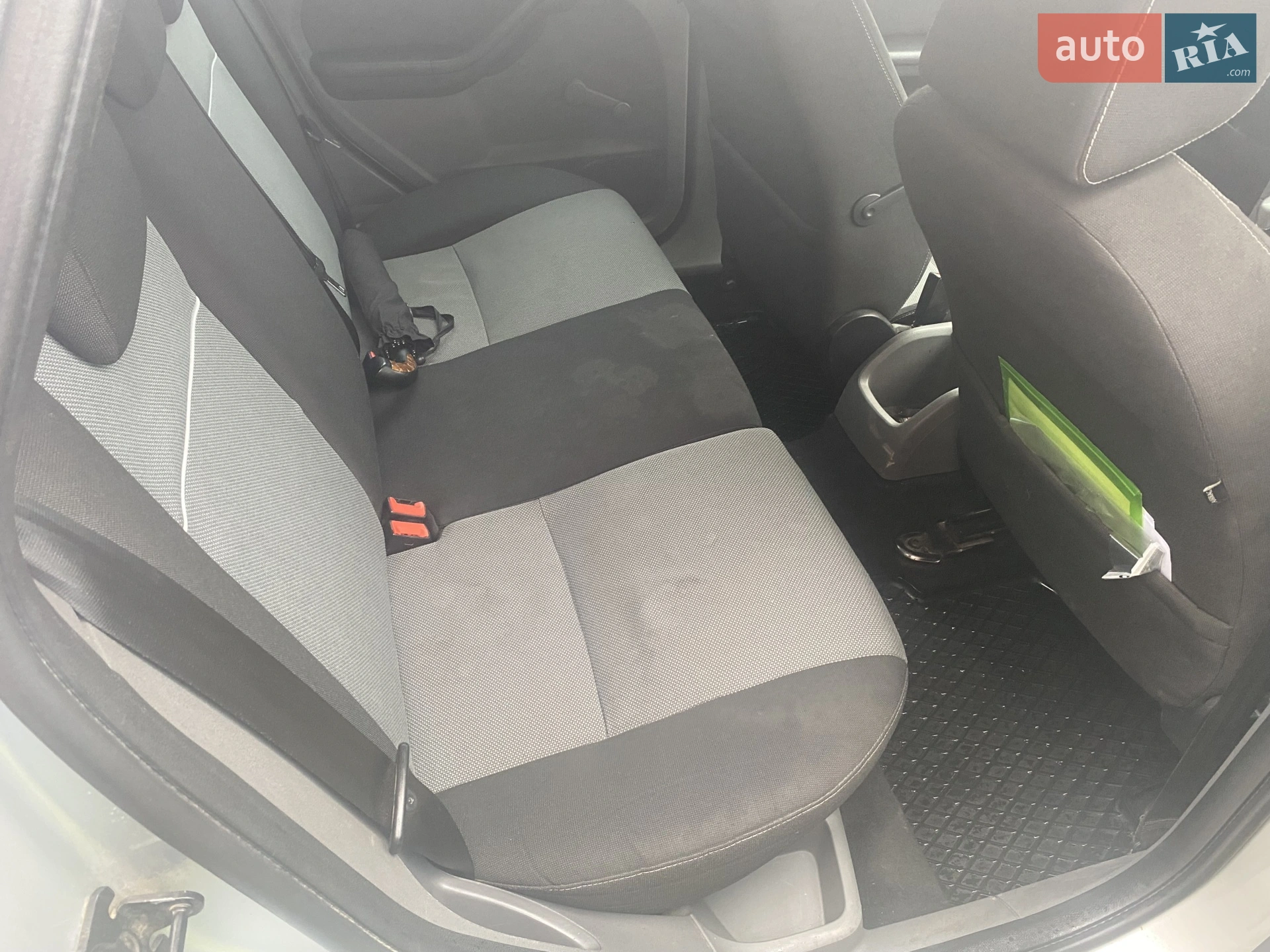 2010 Ford Focus - мініатюра 22