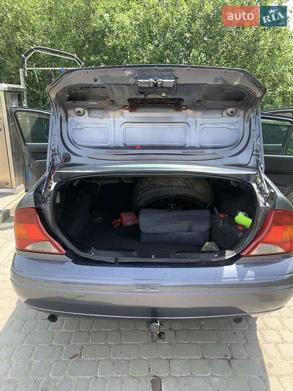 Седан Ford Focus 2002 в Дрогобыче фото 7 Седан Ford Focus 2002 в Дрогобыче