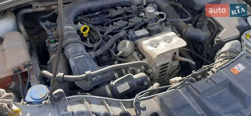 Хэтчбек Ford Focus 2016 в Измаиле фото 8 Хэтчбек Ford Focus 2016 в Измаиле