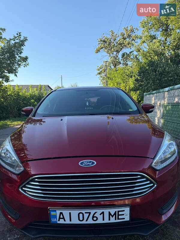 Хэтчбек Ford Focus 2015 в Киеве