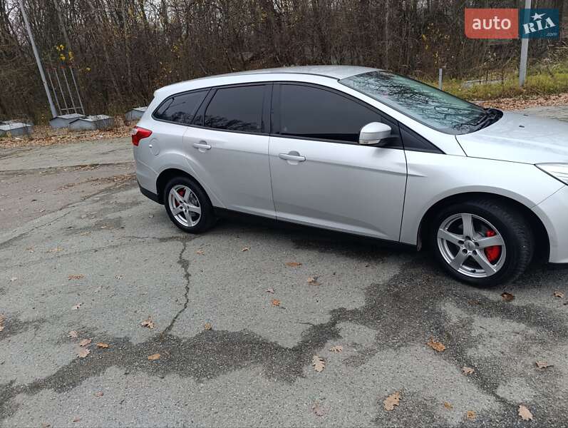 Универсал Ford Focus 2011 в Житомире фото 28 Универсал Ford Focus 2011 в Житомире