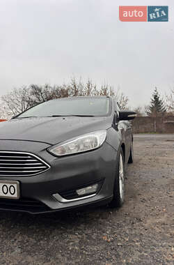 Седан Ford Focus 2015 в Харькове