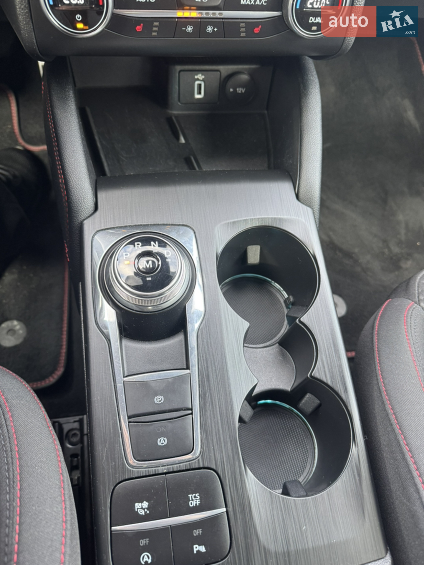 2020 Ford Focus - мініатюра 18