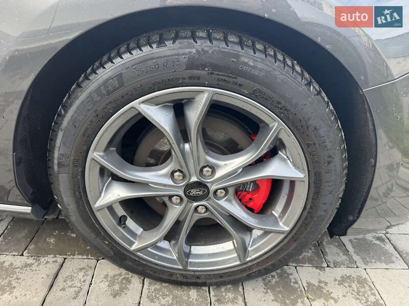 Хэтчбек Ford Focus 2020 в Бродах