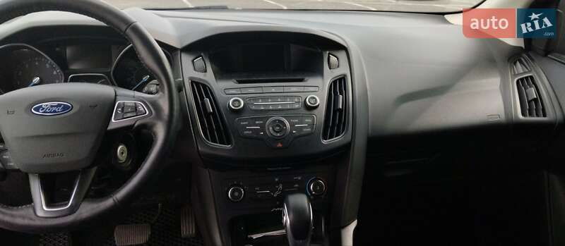 Седан Ford Focus 2017 в Ужгороді фото 3 Седан Ford Focus 2017 в Ужгороді