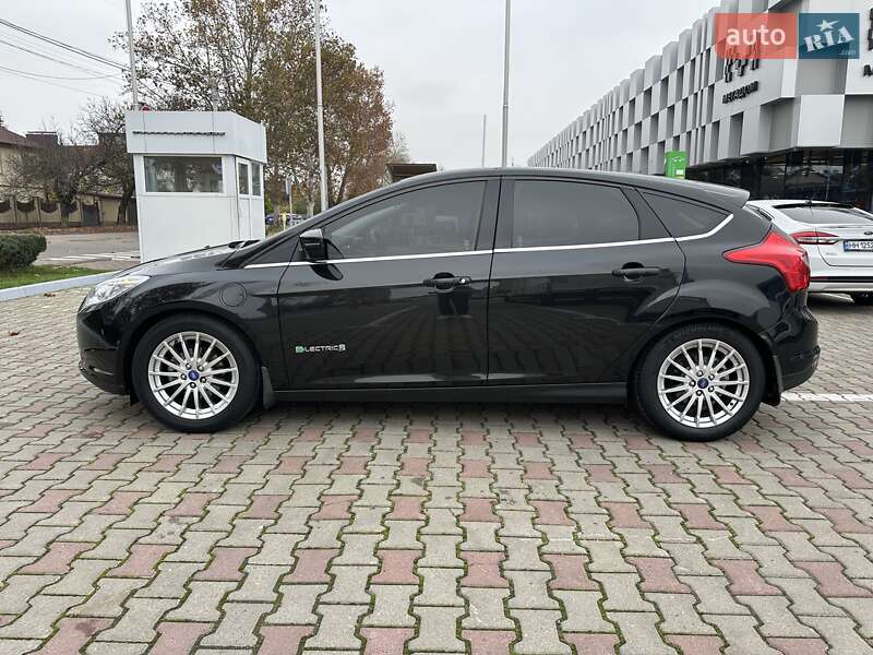 Хэтчбек Ford Focus 2013 в Одессе фото 4 Хэтчбек Ford Focus 2013 в Одессе