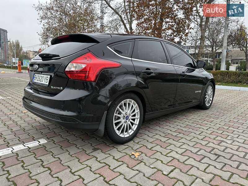 Хэтчбек Ford Focus 2013 в Одессе фото 7 Хэтчбек Ford Focus 2013 в Одессе