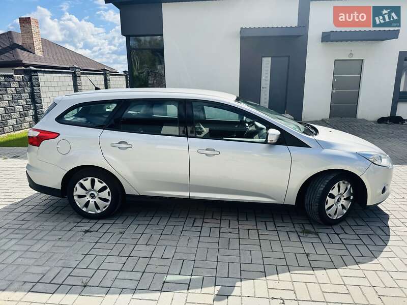 Универсал Ford Focus 2014 в Ровно фото 5 Универсал Ford Focus 2014 в Ровно