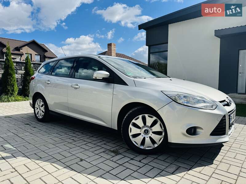 Универсал Ford Focus 2014 в Ровно фото Универсал Ford Focus 2014 в Ровно