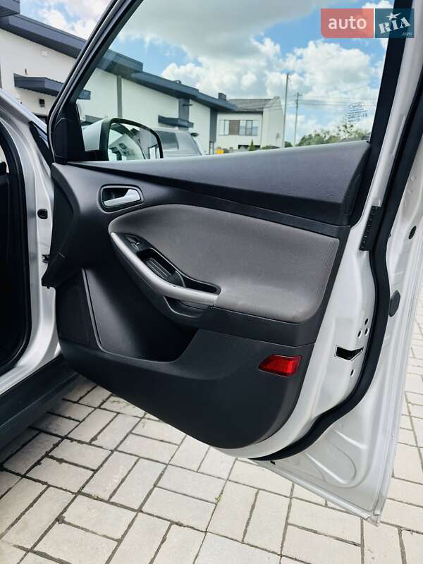 Универсал Ford Focus 2014 в Ровно фото 16 Универсал Ford Focus 2014 в Ровно
