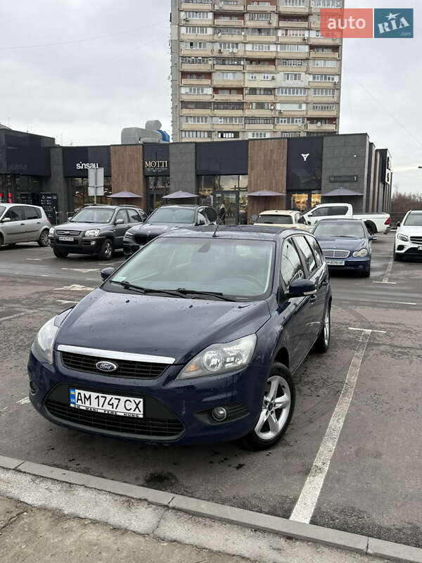 Ford Focus 2010 Ford Focus 2010