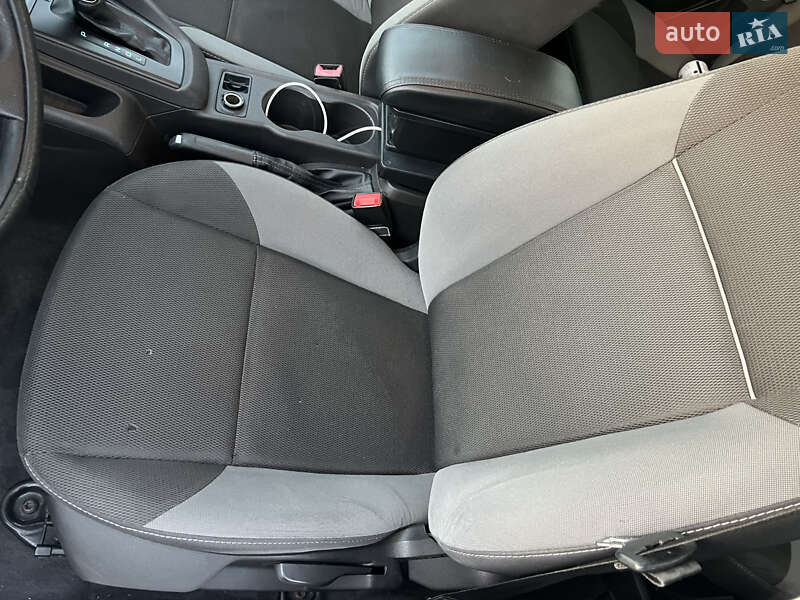 Седан Ford Focus 2012 в Запорожье фото 19 Седан Ford Focus 2012 в Запорожье