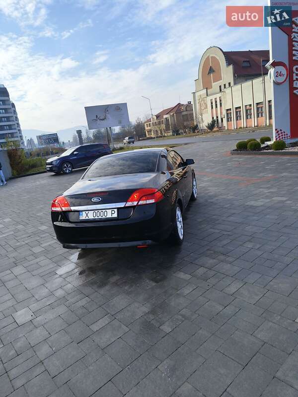 Кабриолет Ford Focus 2009 в Хусте