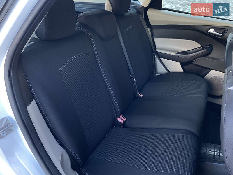 Хетчбек Ford Focus 2015 в Києві фото 26 Хетчбек Ford Focus 2015 в Києві