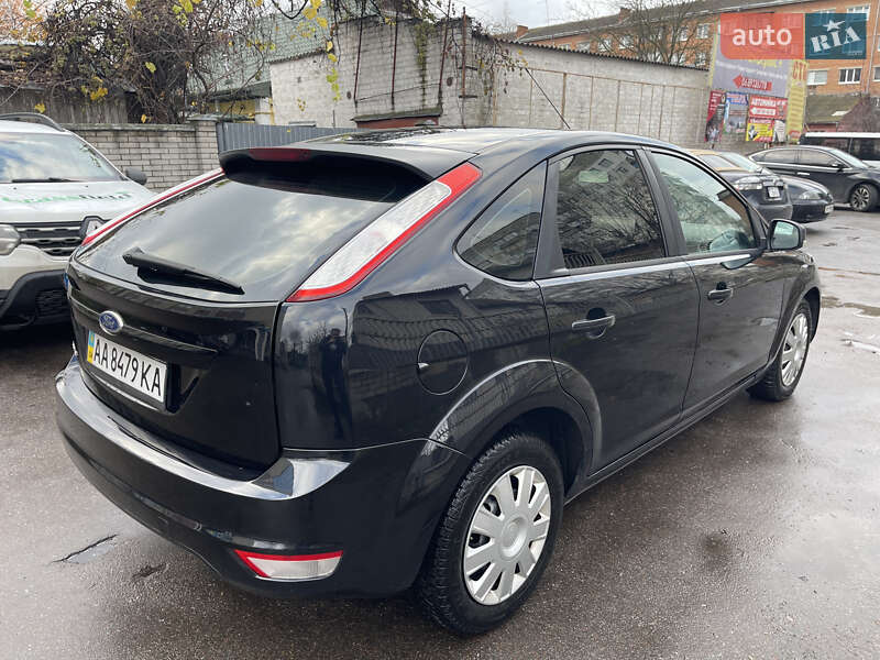 Хетчбек Ford Focus 2010 в Житомирі