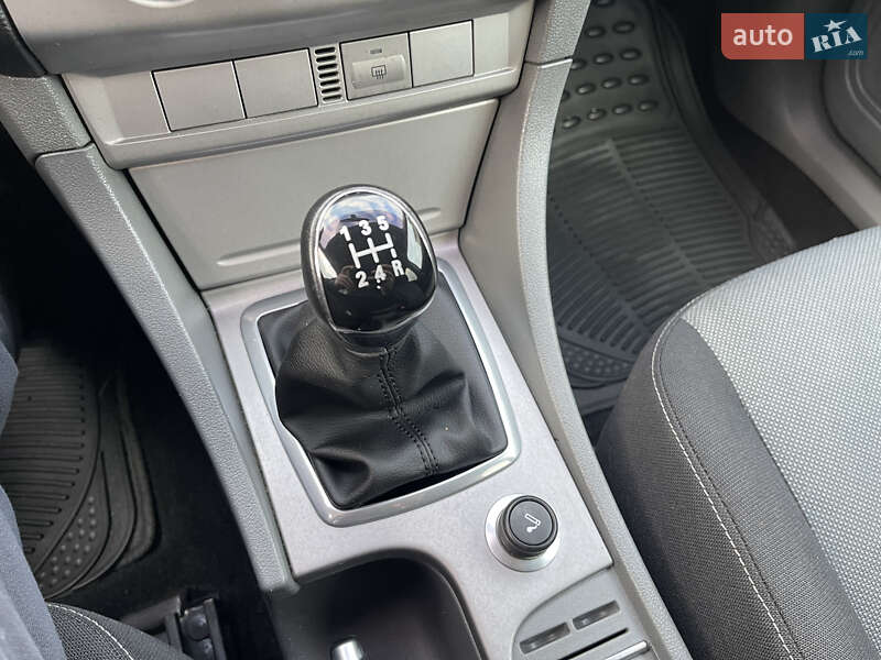 Хетчбек Ford Focus 2010 в Житомирі