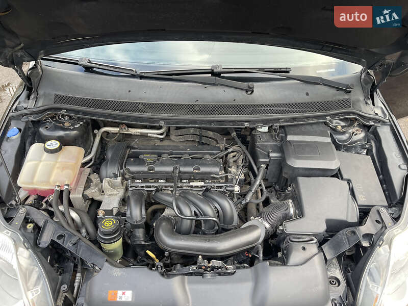 Хетчбек Ford Focus 2010 в Житомирі