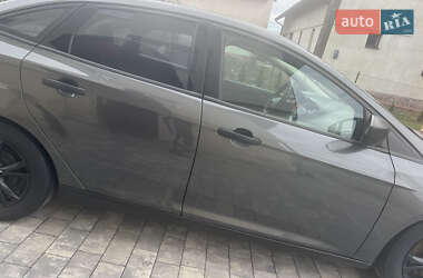 Седан Ford Focus 2015 в Львові