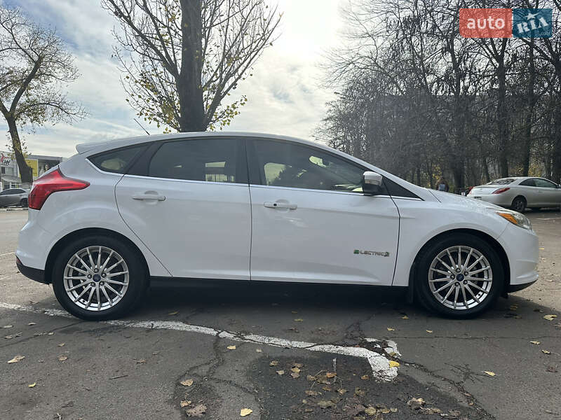 Хетчбек Ford Focus 2013 в Одесі фото 10 Хетчбек Ford Focus 2013 в Одесі