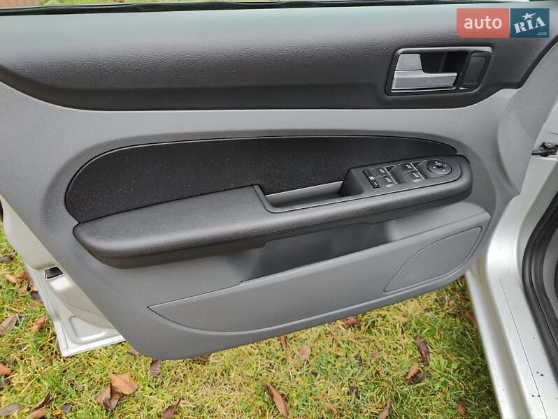 Універсал Ford Focus 2007 в Києві