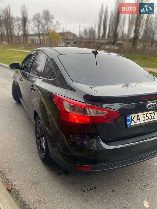 Седан Ford Focus 2014 в Чернигове