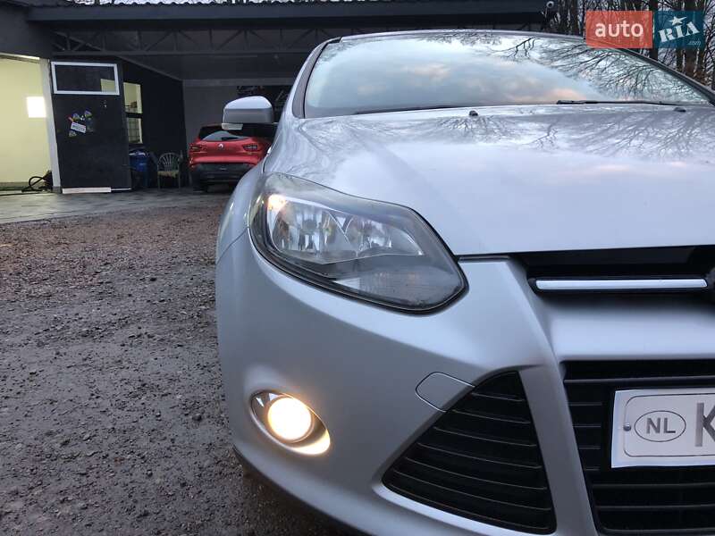 Универсал Ford Focus 2013 в Ивано-Франковске