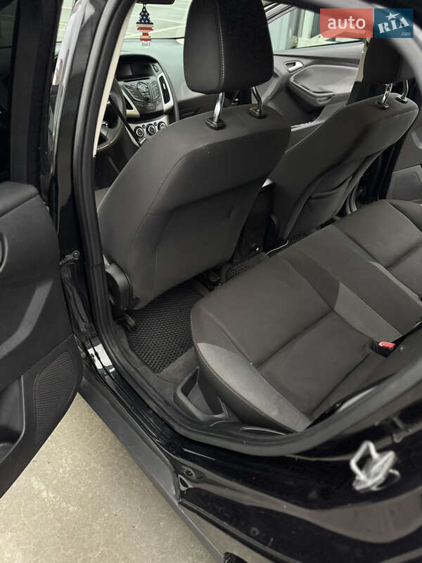 Седан Ford Focus 2011 в Киеве