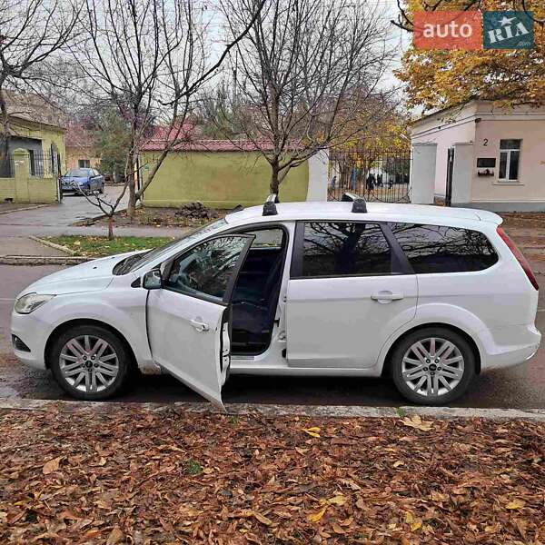 Універсал Ford Focus 2010 в Вознесенську