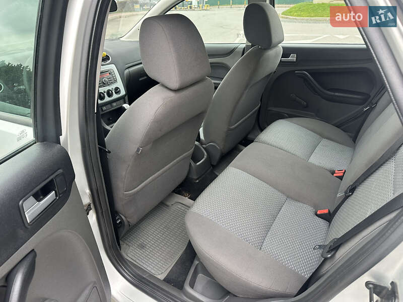 Хетчбек Ford Focus 2007 в Києві фото 19 Хетчбек Ford Focus 2007 в Києві