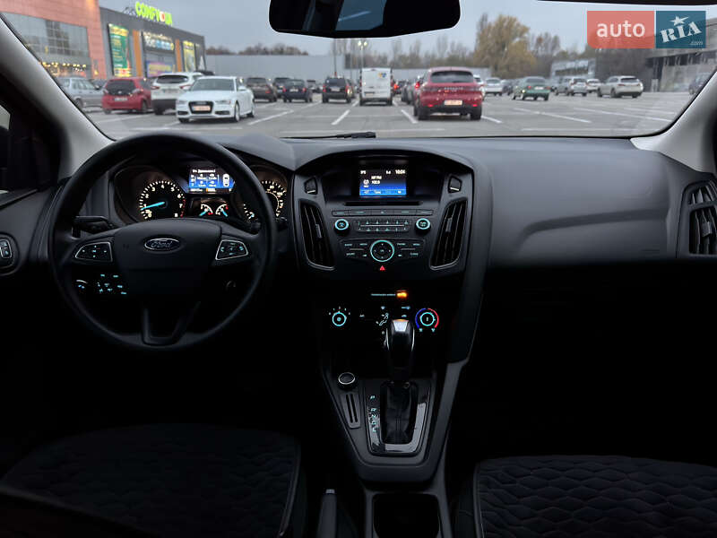 Хетчбек Ford Focus 2015 в Полтаві фото 5 Хетчбек Ford Focus 2015 в Полтаві