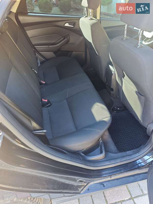 Седан Ford Focus 2015 в Стрые фото 4 Седан Ford Focus 2015 в Стрые