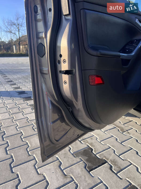 Універсал Ford Focus 2014 в Бродах фото 36 Універсал Ford Focus 2014 в Бродах