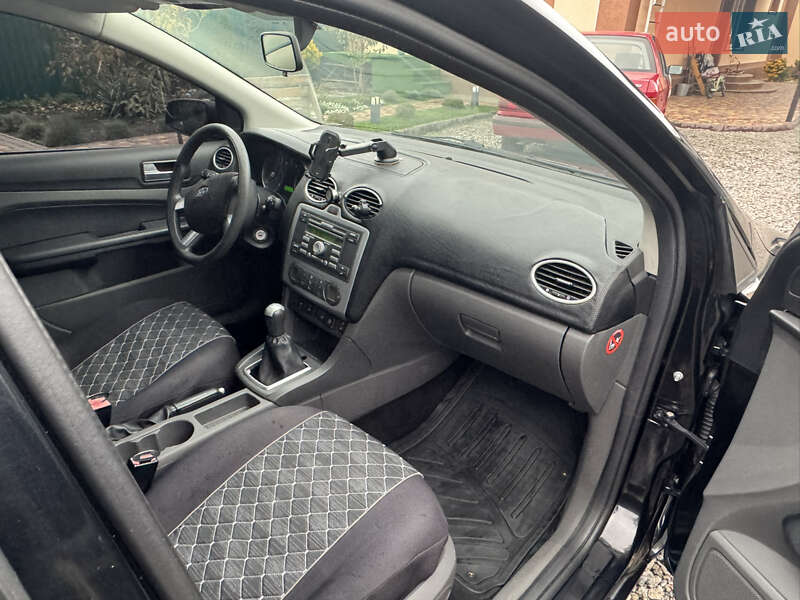 Седан Ford Focus 2006 в Кропивницькому фото 23 Седан Ford Focus 2006 в Кропивницькому