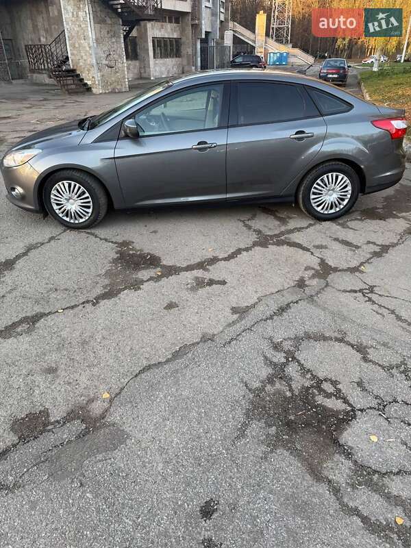 Седан Ford Focus 2011 в Ивано-Франковске