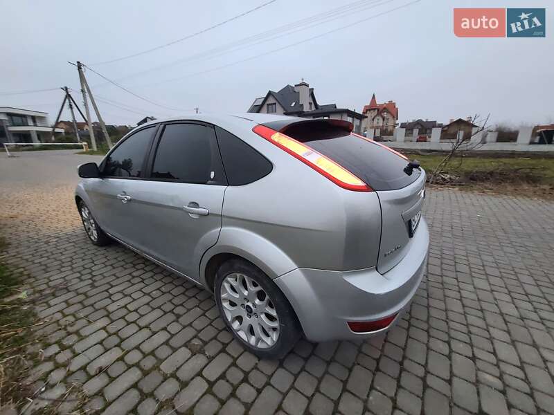 Хетчбек Ford Focus 2010 в Львові фото 4 Хетчбек Ford Focus 2010 в Львові