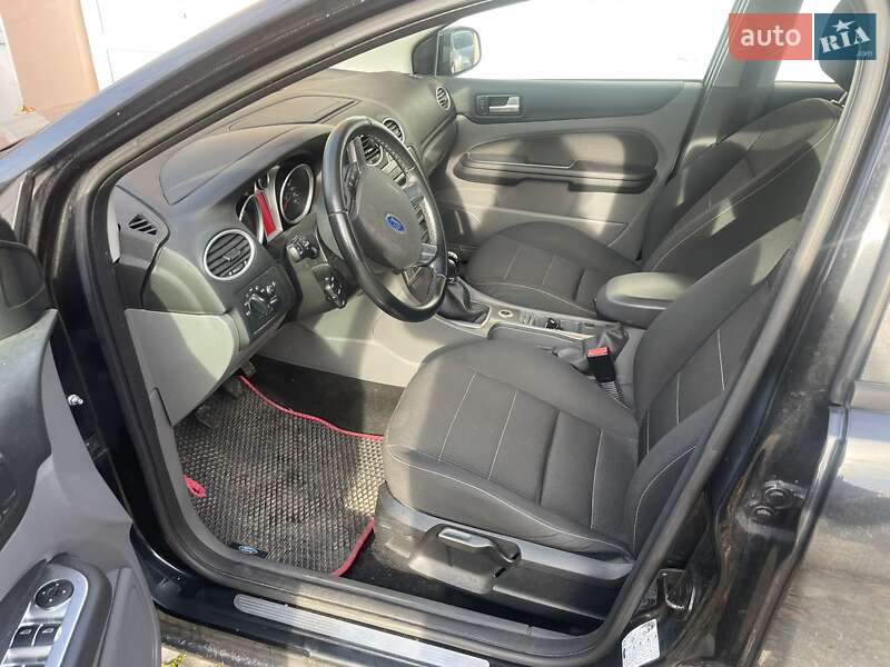 Хэтчбек Ford Focus 2009 в Луцке